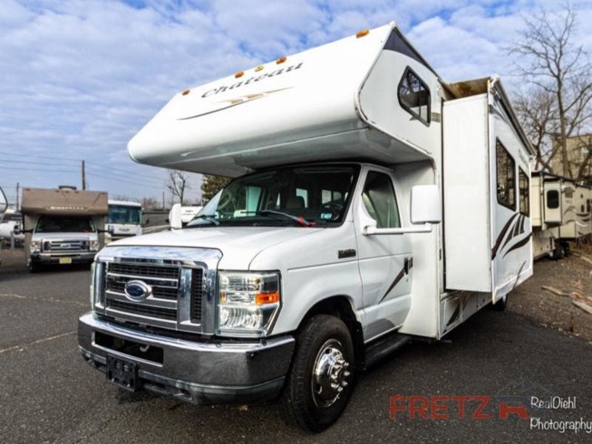 Used 2011 Four Winds International Chateau 31P available in Souderton, Pennsylvania
