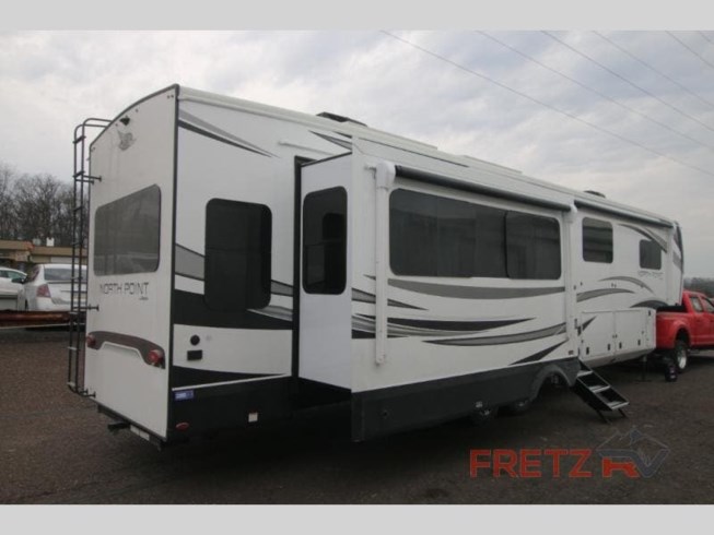 2023 North Point 377RLBH by Jayco from Fretz RV in Souderton, Pennsylvania
