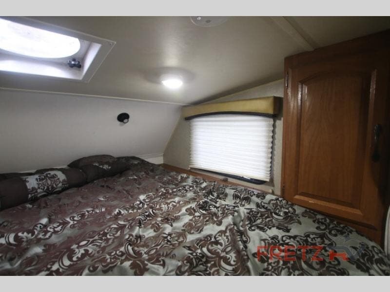 2015 Travel Lite Illusion 1100rx Truck Camper Rv For Sale In Souderton