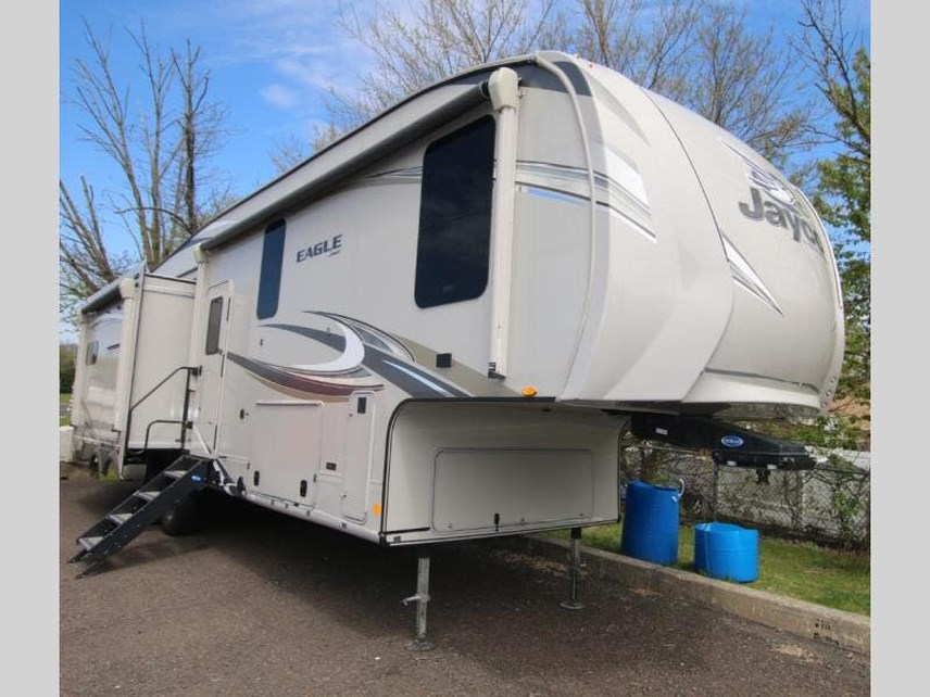 Used 2020 Jayco Eagle 319MLOK available in Souderton, Pennsylvania