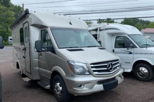2019 Pleasure-Way Plateau XLMB Std. Model
