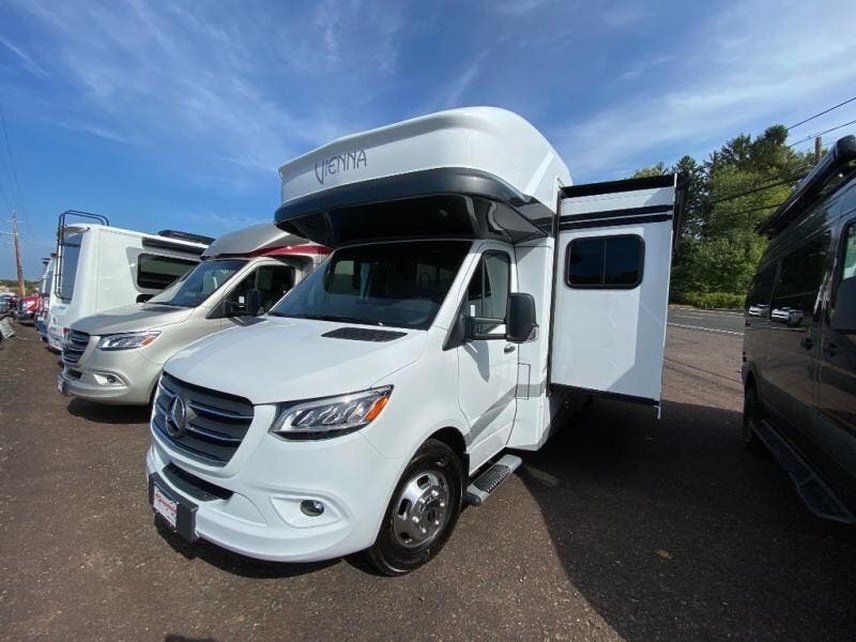 New 2025 Renegade Vienna 25RMC available in Souderton, Pennsylvania