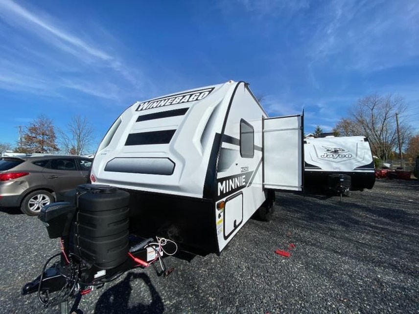 New 2025 Winnebago Micro Minnie 2108TB available in Souderton, Pennsylvania