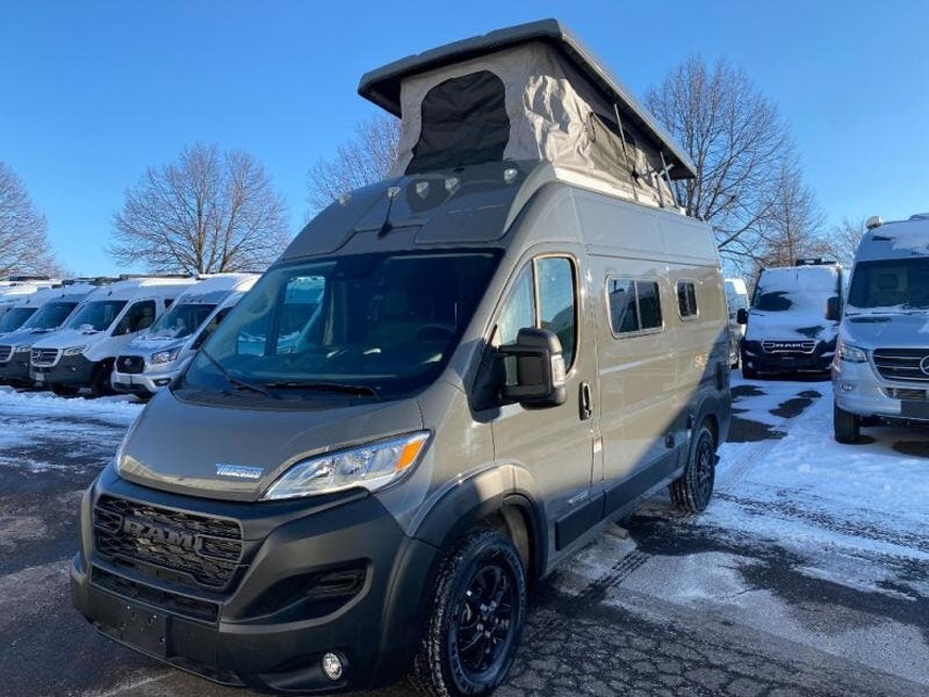 New 2025 Winnebago Solis Pocket 36B available in Souderton, Pennsylvania