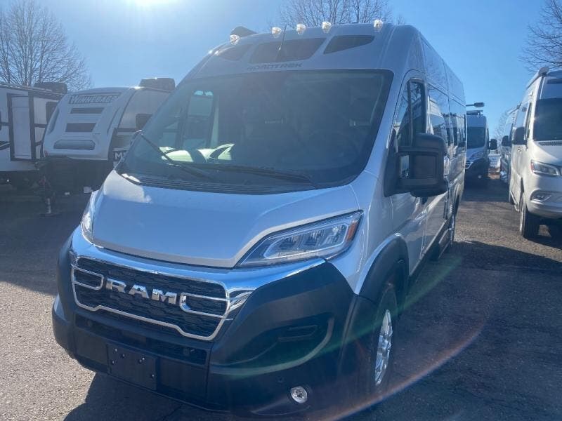 2025 Roadtrek Roadtrek Play +