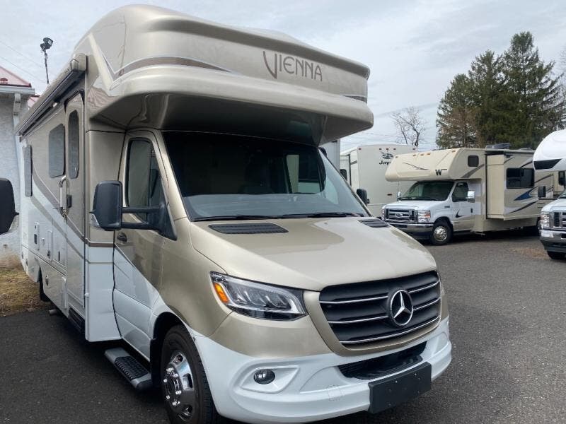 2023 Vienna 25FWC by Renegade from Fretz RV in Souderton, Pennsylvania