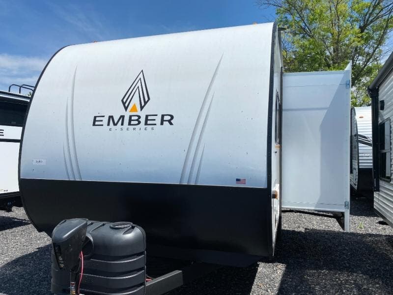 2026 Ember RV E-Series 18RBE