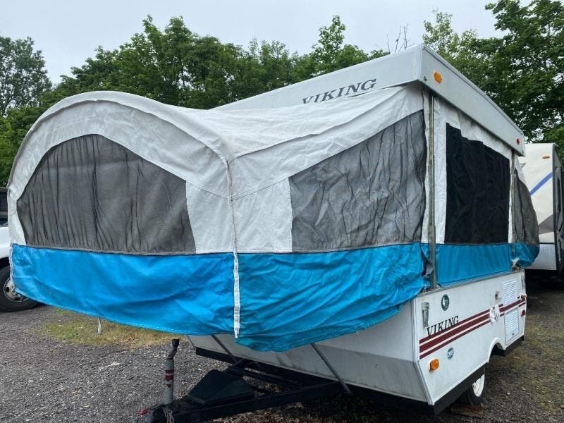 Used 1999 Viking Saga 1906 ST available in Souderton, Pennsylvania