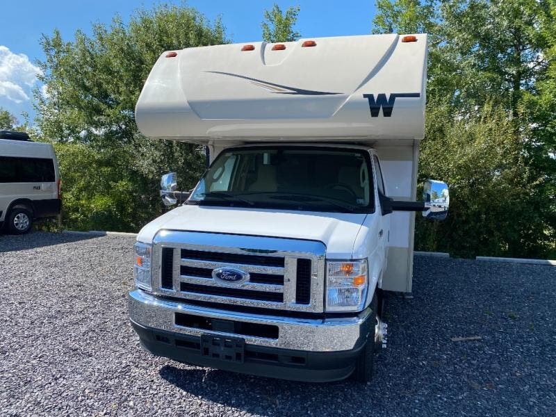 2023 Winnebago Spirit 25B