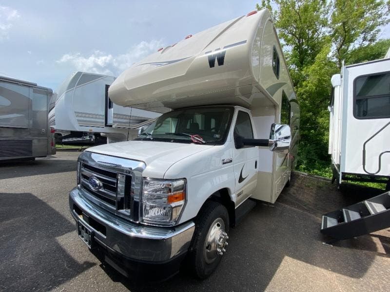 2024 Winnebago Spirit 25B