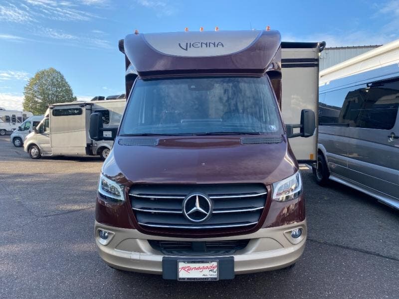 Used 2023 Renegade Vienna 25TBN available in Souderton, Pennsylvania