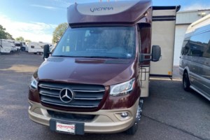 2023 Renegade Vienna 25TBN