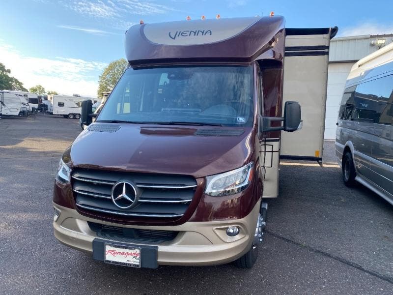 2023 Renegade Vienna 25TBN