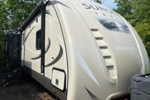 2017 CrossRoads Sunset Trail Grand Reserve ST33RL