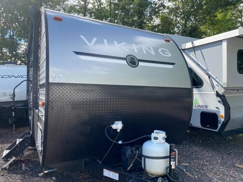 2021 Viking 17FQS by Forest River from Fretz RV in Souderton, Pennsylvania