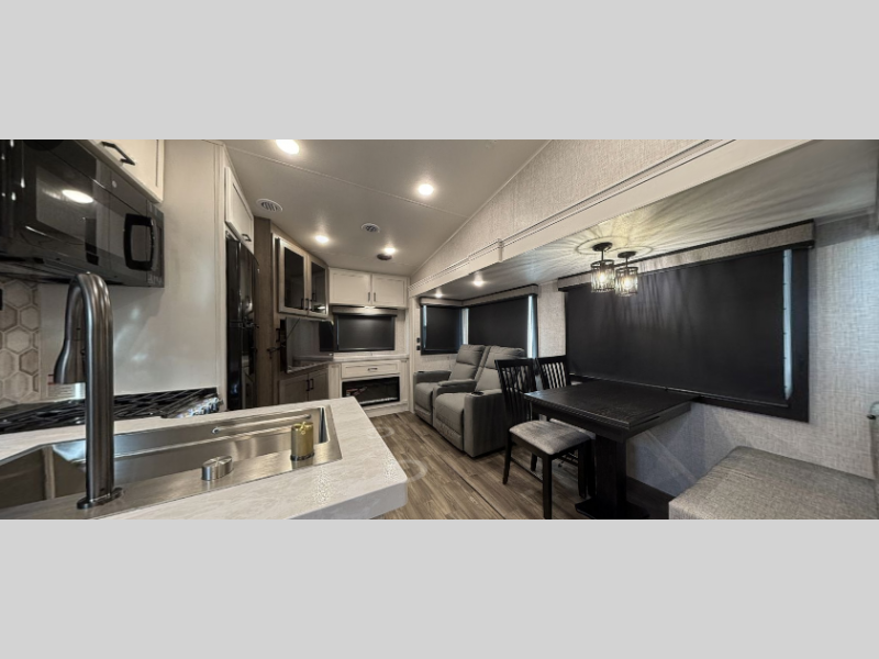 2026 Jayco Eagle HT 26REC - New Fifth Wheel For Sale by Fretz RV in Souderton, Pennsylvania features Slideout