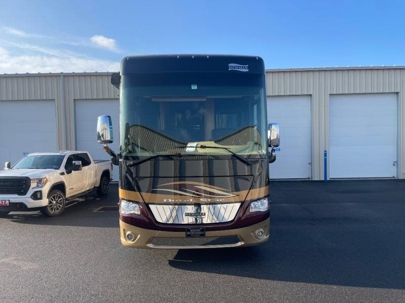 Used 2018 Newmar Dutch Star 4018 available in Souderton, Pennsylvania