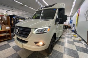 2026 Leisure Travel Unity U24 TB4X