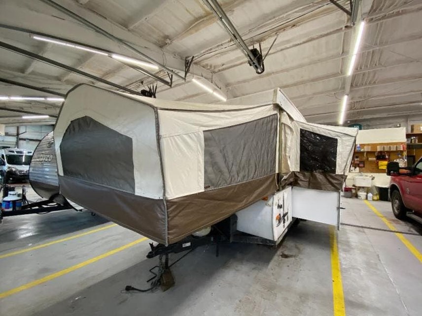 Used 2013 Forest River Rockwood Freedom Series 2560G available in Souderton, Pennsylvania