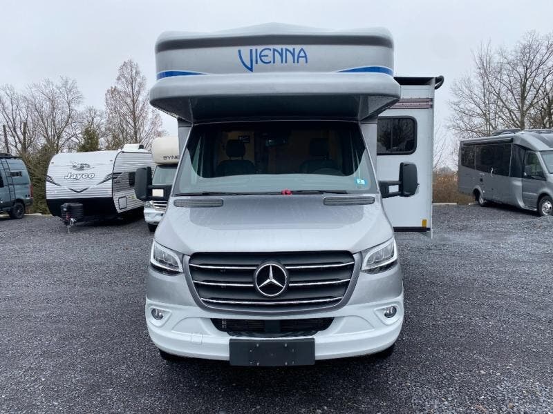 2024 Vienna 25FWC by Renegade from Fretz RV in Souderton, Pennsylvania