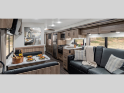 2025 Sunstar 29V by Winnebago from Fretz RV in Souderton, Pennsylvania