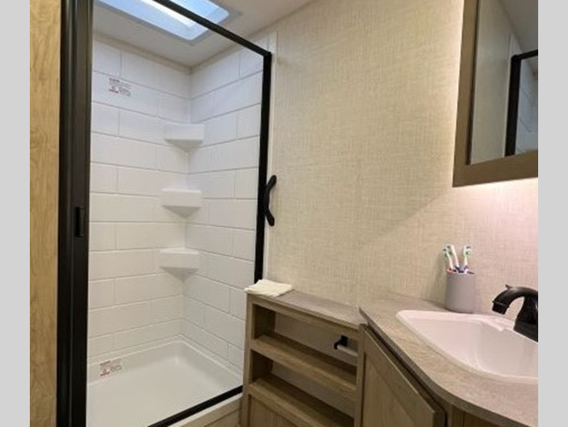 2024 E-Series 22ETS by Ember RV from Fretz RV in Souderton, Pennsylvania