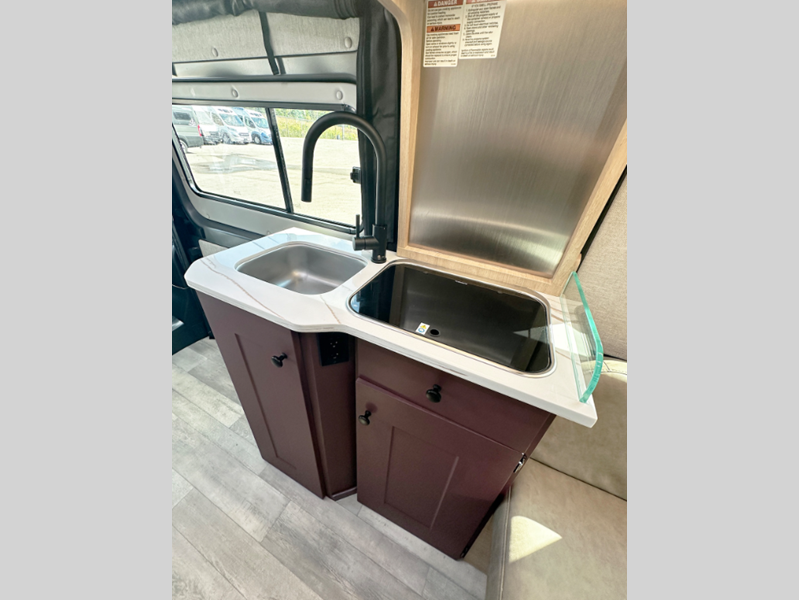 2027 Roadtrek Play + by Roadtrek from Fretz RV in Souderton, Pennsylvania