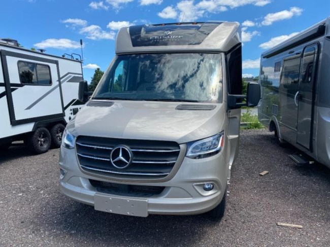 2023 Leisure Travel Unity U24RL