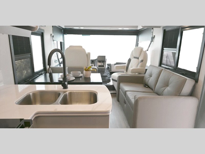 Used 2024 Coachmen Pursuit 27XPS available in Souderton, Pennsylvania