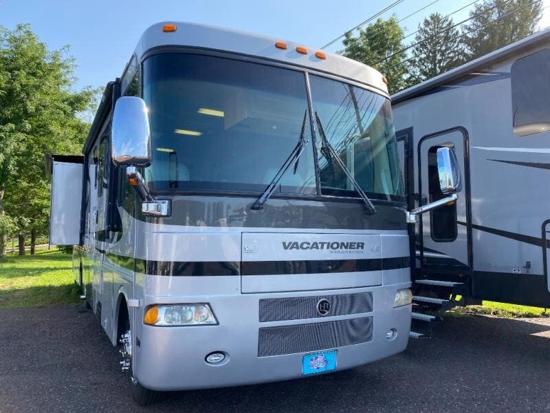 2004 Holiday Rambler Vacationer 34 SBD