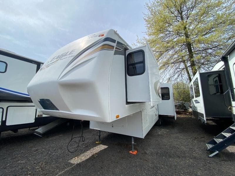 Used 2011 Jayco Eagle Super Lite TRL. available in Souderton, Pennsylvania
