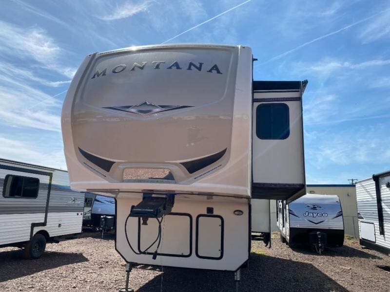 Used 2018 Keystone Montana 3121RL available in Souderton, Pennsylvania