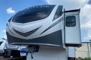 2022 Grand Design Solitude 382WB