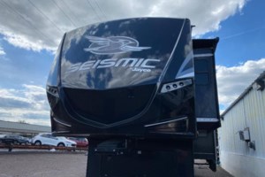2019 Jayco Seismic 4212