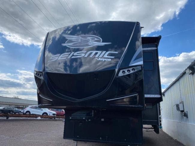 2019 Jayco Seismic 4212