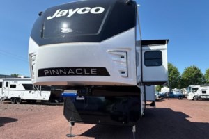2027 Jayco Pinnacle TRL.