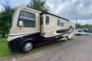 2017 Newmar Bay Star MTRH.
