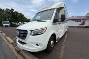 2021 Leisure Travel Unity TB