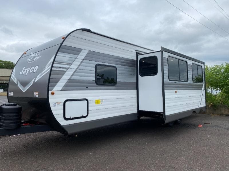 New 2027 Jayco Jay Flight TRL. available in Souderton, Pennsylvania