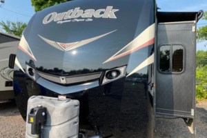 2015 Keystone Outback 277RL