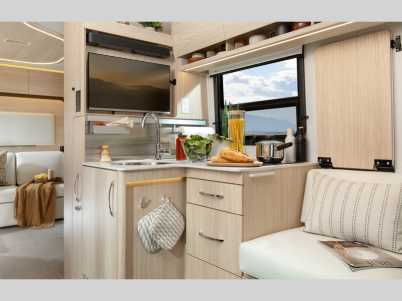 New 2027 Leisure Travel Unity U24RL AWD available in Souderton, Pennsylvania
