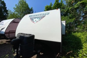2017 Winnebago Minnie 2401RG