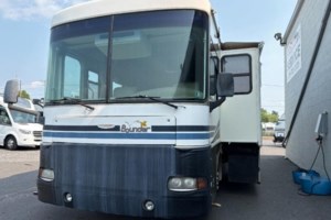 2003 Fleetwood Bounder Diesel 37U