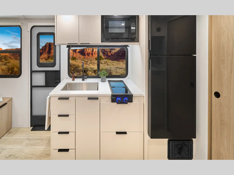 New 2027 Winnebago Micro Minnie 2108DS available in Souderton, Pennsylvania