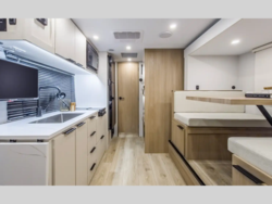 2027 Micro Minnie 2200TBH by Winnebago from Fretz RV in Souderton, Pennsylvania