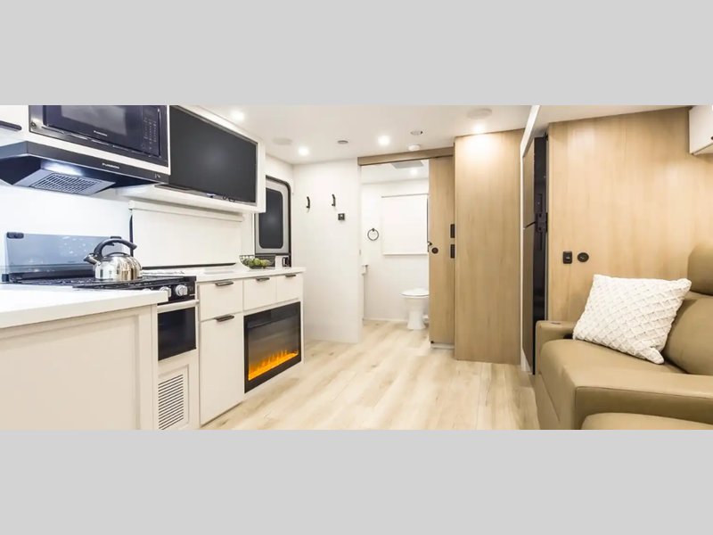 2027 Thrive 22RBS by Winnebago from Fretz RV in Souderton, Pennsylvania