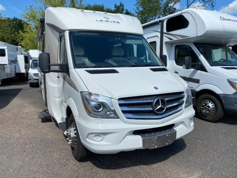 Used 2015 Leisure Travel Unity U24TB available in Souderton, Pennsylvania