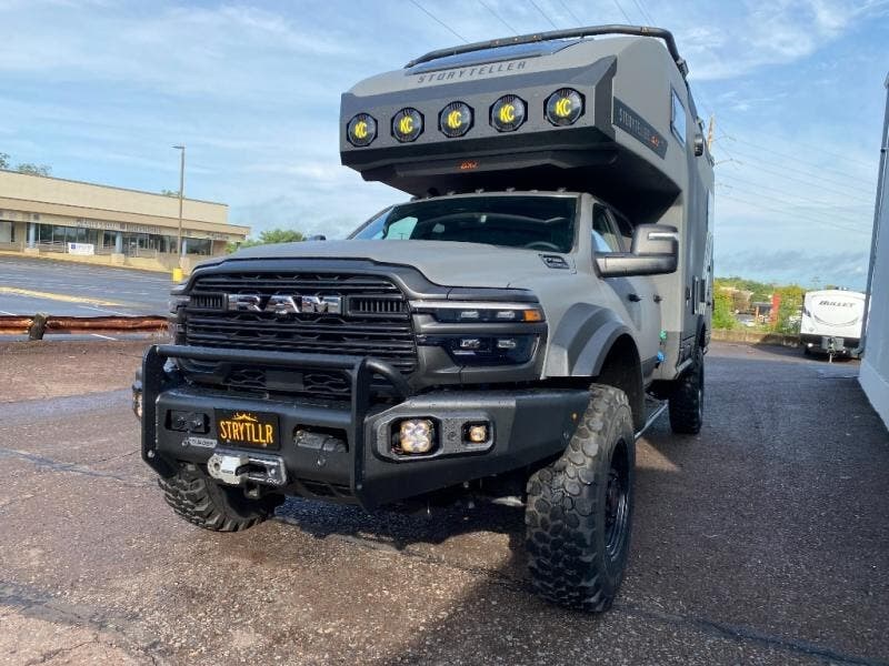 2027 Storyteller Overland GXV Hilt