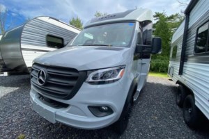 2027 Leisure Travel Unity U24RL AWD