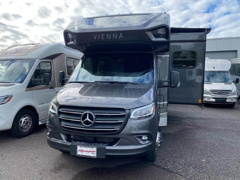 2027 Renegade RV Vienna 25FWC